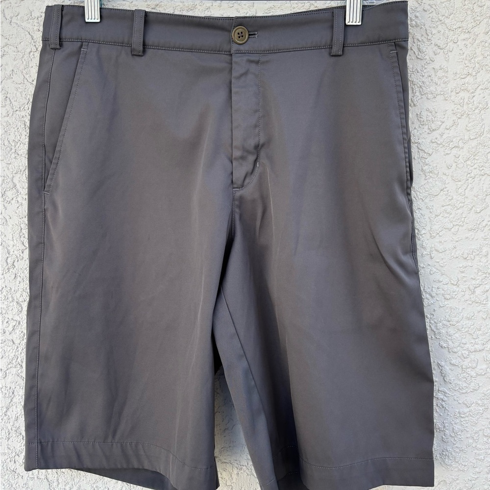 Nike Men's Flat Front Shorts Gray